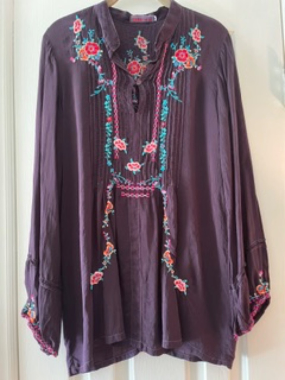 Johnny Was Embroidered Blouse - Picture 2 of 6